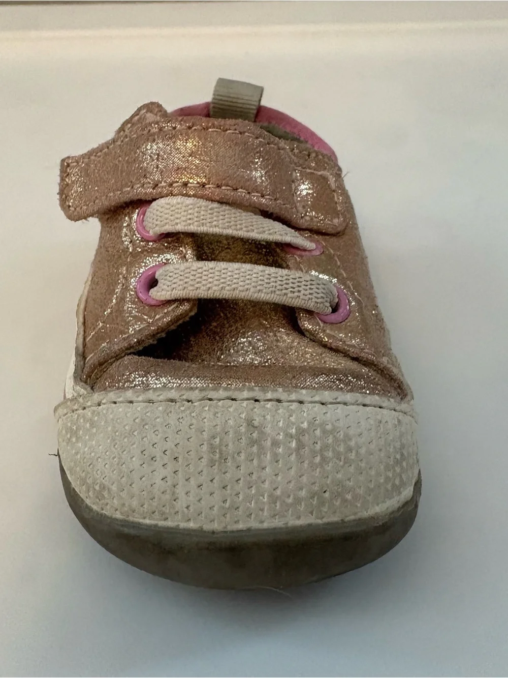 See Kai Run Baby Girls' Stevie II INF shimmer rose gold Sneakers size 4